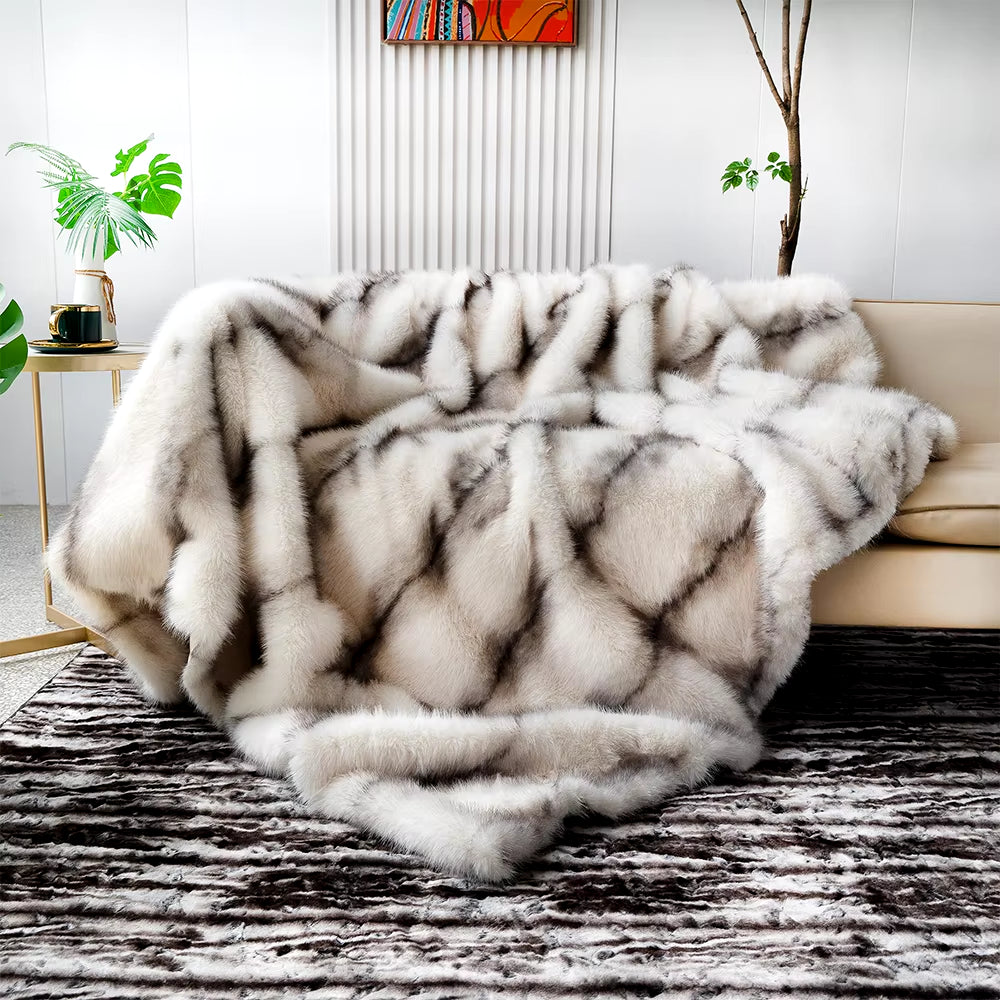 Luxury Faux Fur Blanket High-End Bed Fox Fur Blankets for Beds Plaid on the Sofa Cover Decoration Home Blankets and Throws